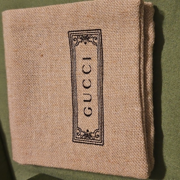 Gucci Green RING Luxury Accessory Box - Picture 4 of 4